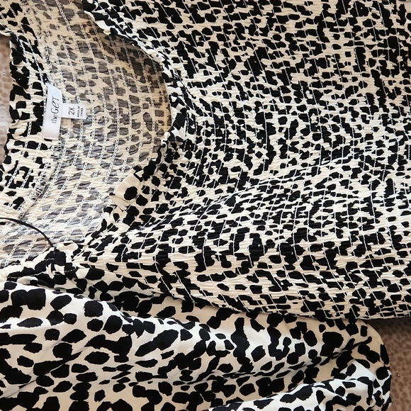 The Get Elegant Black and White Women's Polka Dot Dress - Picture 4 of 9